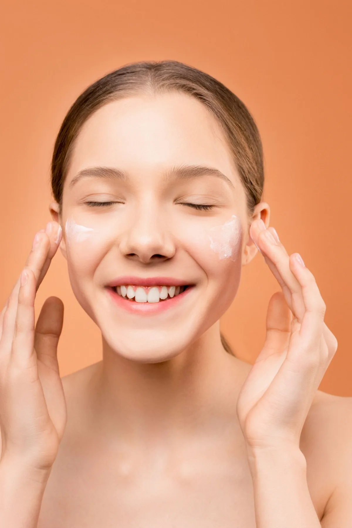 Routine de soins du visage : l'ordre idéal pour appliquer ses produits